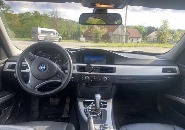 BMW Seria 3 cena 27999 przebieg: 262000, rok produkcji 2009 z Kraków małe 106